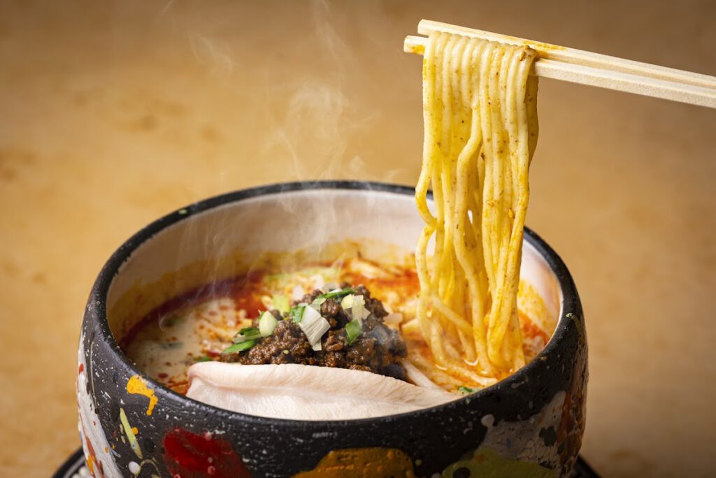 人類みな麺類とエスサワダ 料理写真1