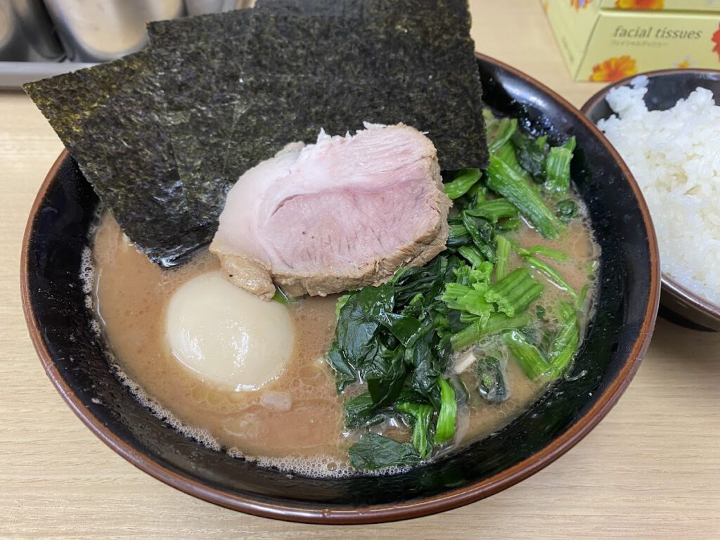 横浜家系らーめん 武蔵家 池袋店 料理写真2