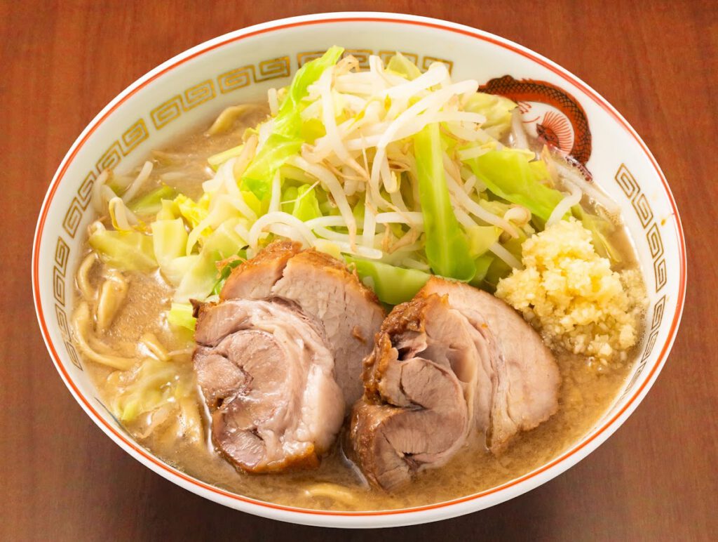 ラーメン豚山 池袋西口店 料理写真3