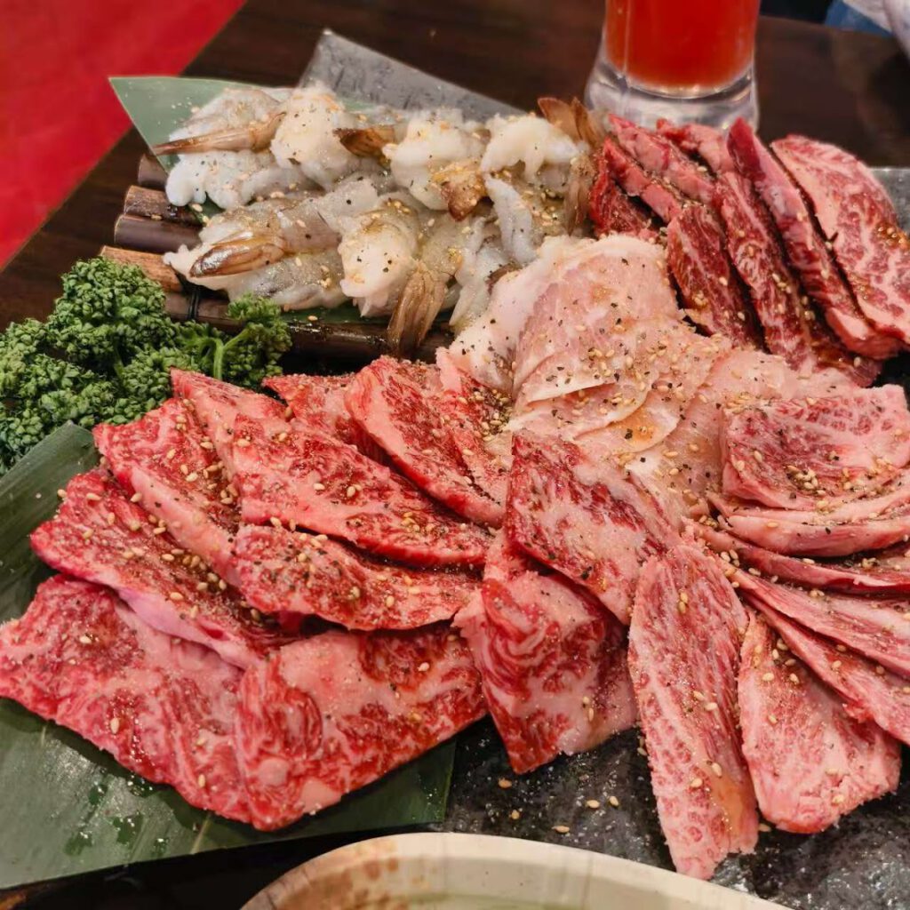 炭火焼肉 牛道 料理写真1