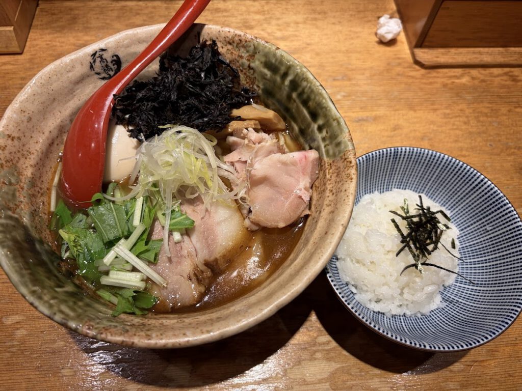焼きあご塩らー麺たかはし 新宿本店 料理写真2
