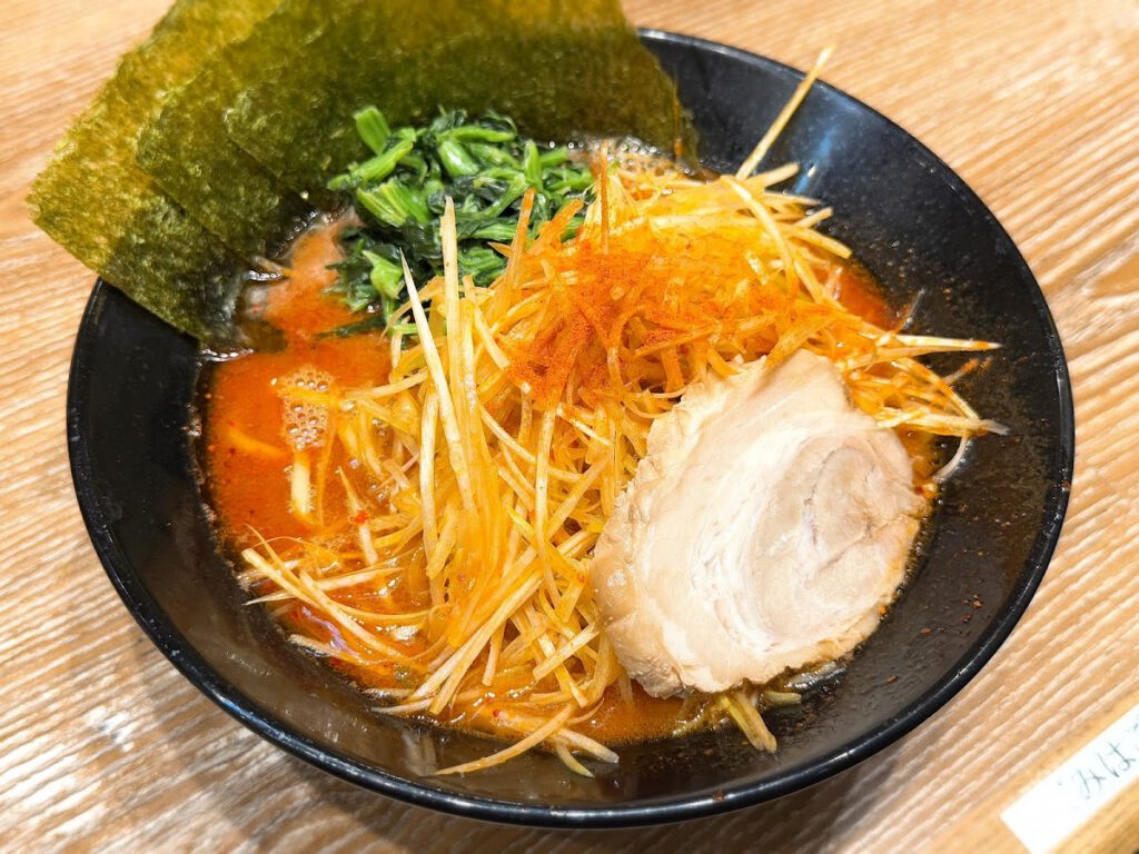 横浜家系ラーメン 銀家 横浜西口店 料理写真3