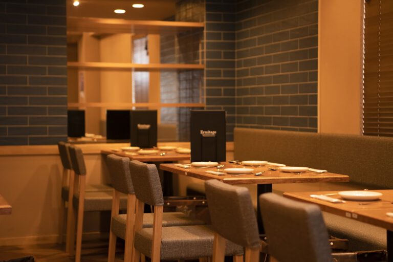 Seafood bar Ermitage エルミタージュ 横浜鶴屋町店