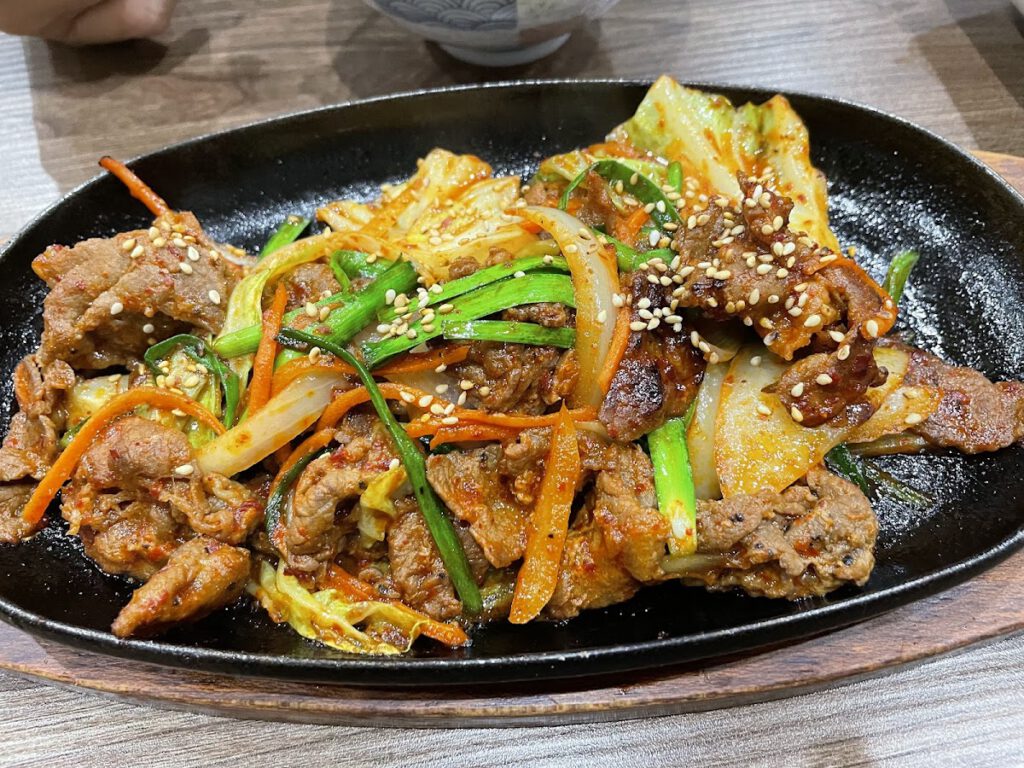 韓国家庭料理 イモ 料理写真1