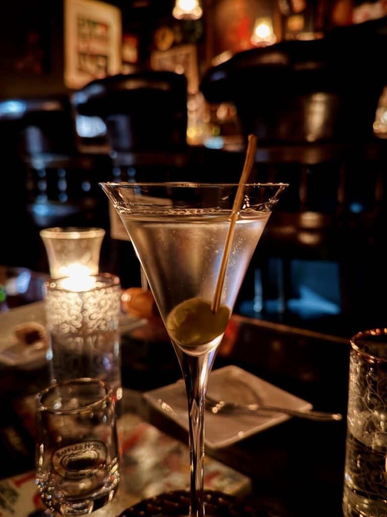 THE BAR ALCAZAR ザバーアルカサル 料理写真2